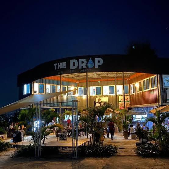 Motiv Kasagga (@motivkasagga) on Twitter photo It's very unfortunate that we are having a replica of the Apartheid in this era, <a href="/thedropKLA/">thedropKLA</a> in Muyenga is a no go zone for blacks.
There manager is very rude, Waiters and waitresses only serve the whites and restrain blacks from accessing the services.
This must stop 🛑 ✋ It's very unfortunate that we are having a replica of the Apartheid in this era, <a href="/thedropKLA/">thedropKLA</a> in Muyenga is a no go zone for blacks.
There manager is very rude, Waiters and waitresses only serve the whites and restrain blacks from accessing the services.
This must stop 🛑 ✋