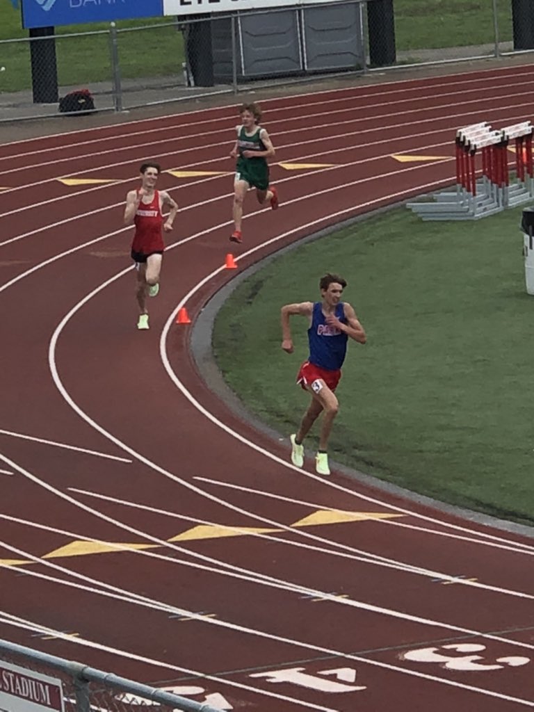 WPHSTrack's tweet photo. Brady Miller 2nd in the OVAC 5A 3200m https://t.co/l0SRtqVFIO