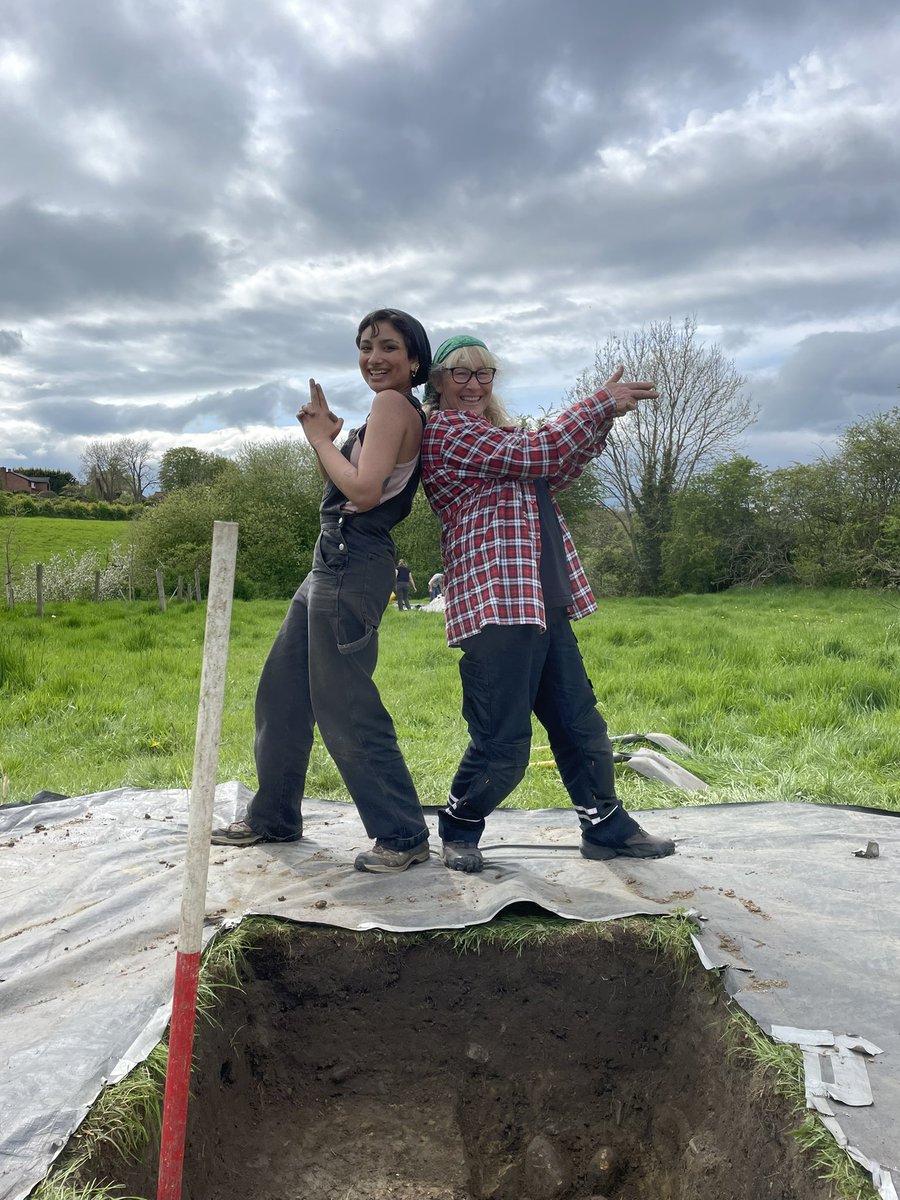 thebishopbigdig's tweet photo. These are the faces of two ladies who’ve finished a test pit in record quick time (and done all the paperwork!) @ArcDurham @JohnCastling https://t.co/fvxyRnS8a3