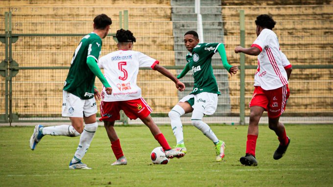 Palmeiras vence no Sub-15 e Sub-17 e mantém 100% de aproveitamento no Paulistão