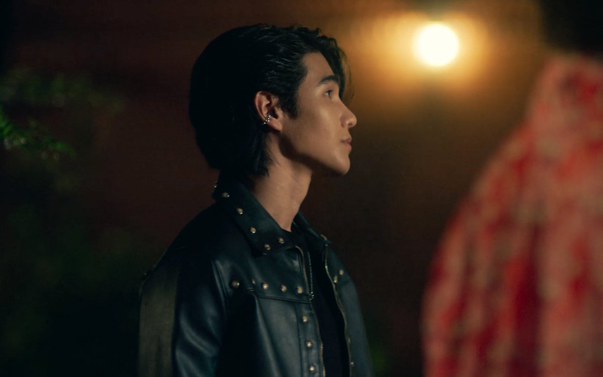 aquariiuszn's tweet photo. he's not dumb! he's PRETEND dumb! 🤠
#KinnPorscheEP5 https://t.co/U0lwpN6jvW