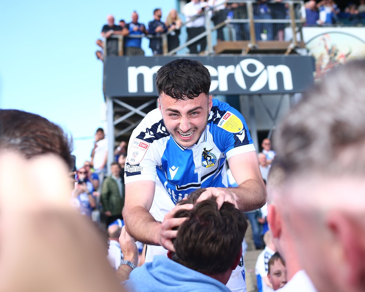 Official_BRFC's tweet photo. 💙 Some club

#BristolRovers https://t.co/jgmGfH5D4T