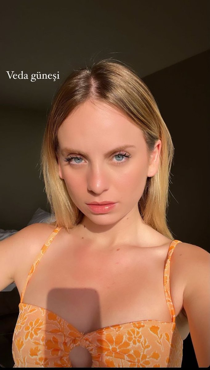 Cemresolmaz31's tweet image. Bu fotoğraf&apos;da dünyanın en Güzel 2harikasını görüyorsan beyenirmisin