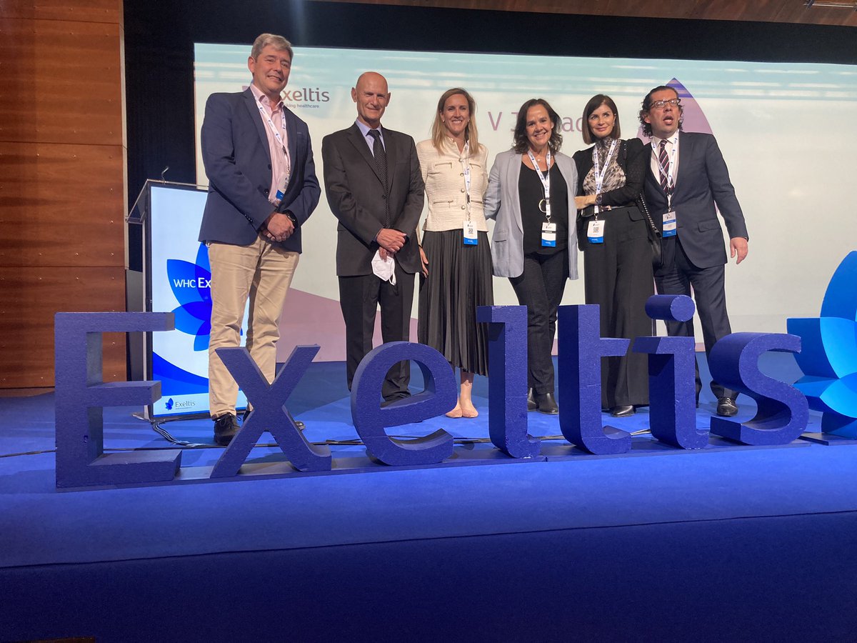 AlbFabregasGil's tweet photo. Esta mañana el Profesor Juan Carlos Izpisúa en el @Exeltis Day, y hoy tengo el honor de cenar con el y su maravillosa mujer Conchi en mi casa. Gracias profesor https://t.co/YpcgWL4BEe