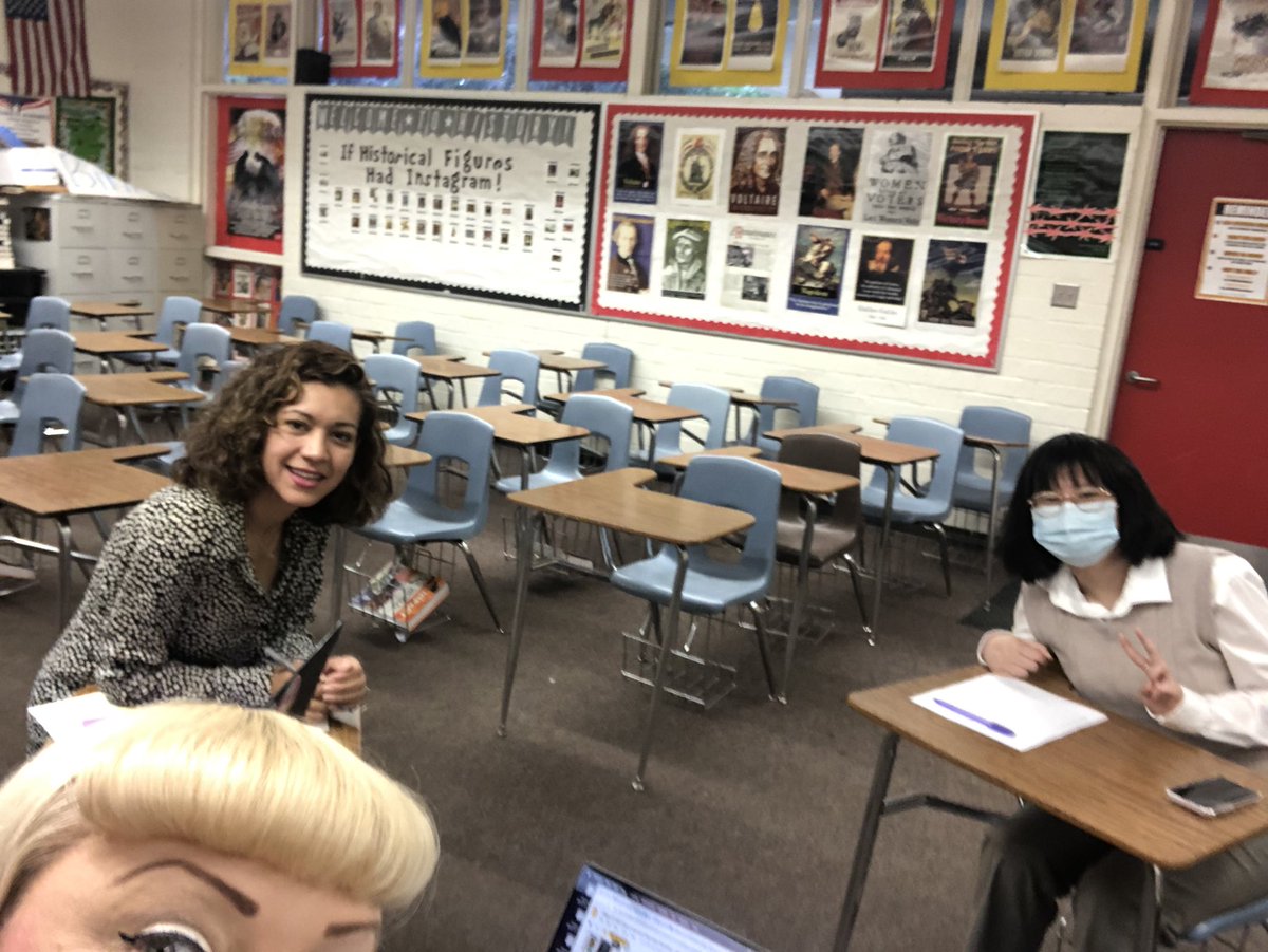 DrRenaeBryant's tweet photo. #AUHSD seniors are participating in capstone int! Thx to staff, fam & community mbrs who volunteered time 2 int! This Sat AM we spent time int Loara Saxons. Tues-Savanna HS Rebel sr. Such a rewarding exp getting to know Ss better, their use of 5Cs &plans 4 future! #UnlimitedYou https://t.co/iJvYwedJE7