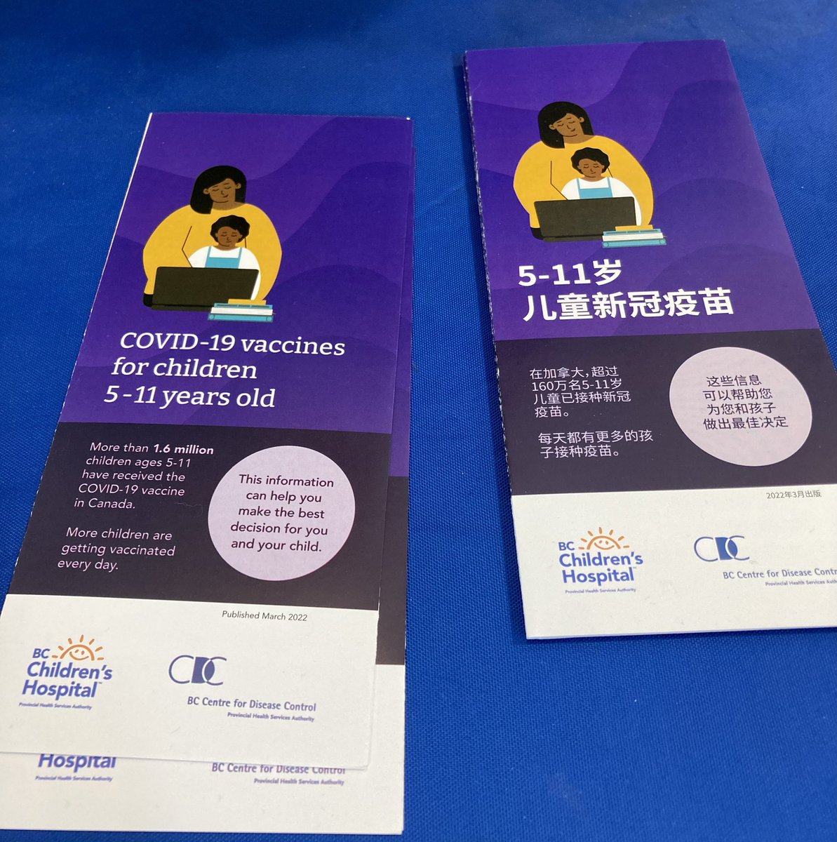 kelseysingbeil's tweet photo. Pretty exciting to see @Jeaneah and team’s kids COVID vaccine info materials at @gvpl today. Clear, concise and translated into 5 languages. Packed full of good reasons to get your kiddos vaccinated. 🙌 😷💉 https://t.co/kL0QREUCMq