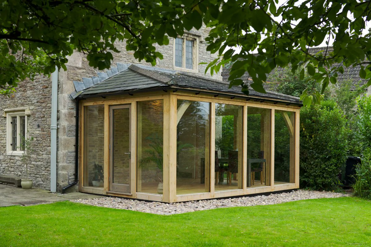 TIMBER FRAME Our timber frame conservatories and extensions are handmade from FSC® certified hardwoods with cutting edge glazing systems, crafted to last a lifetime. buff.ly/3dRNXlJ #arlberrybespoke #bespokeinteriors #bespokejoinery #timberframebuildings #conservatories