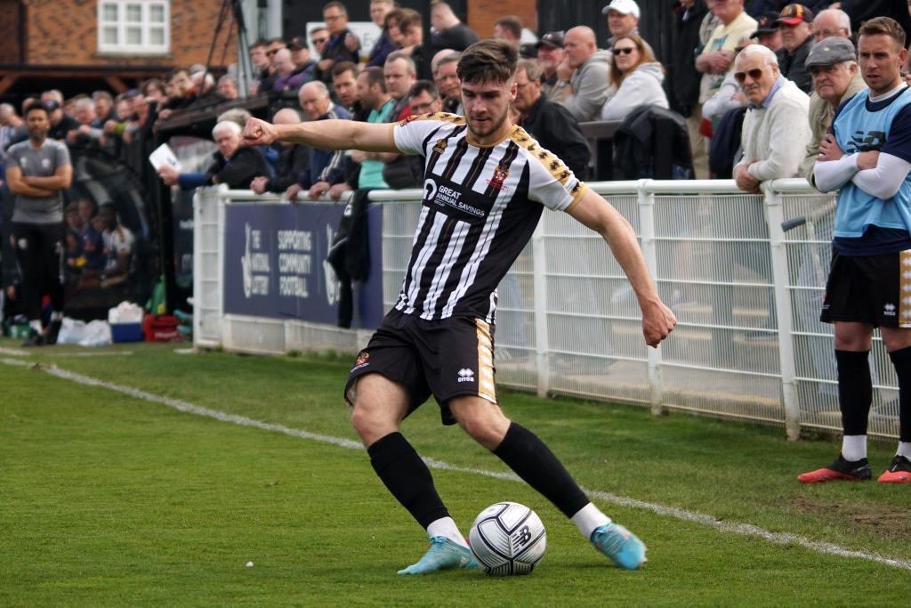 EthanPye2's tweet photo. A great season and a great experience. Thanks to all the staff,players and fans @SpennymoorTown i have enjoyed my time here and one I’ll never forget. All the best to everyone involved with this club for the upcoming seasons 👏🏼🖤⚽️ https://t.co/RUh34GcEN2