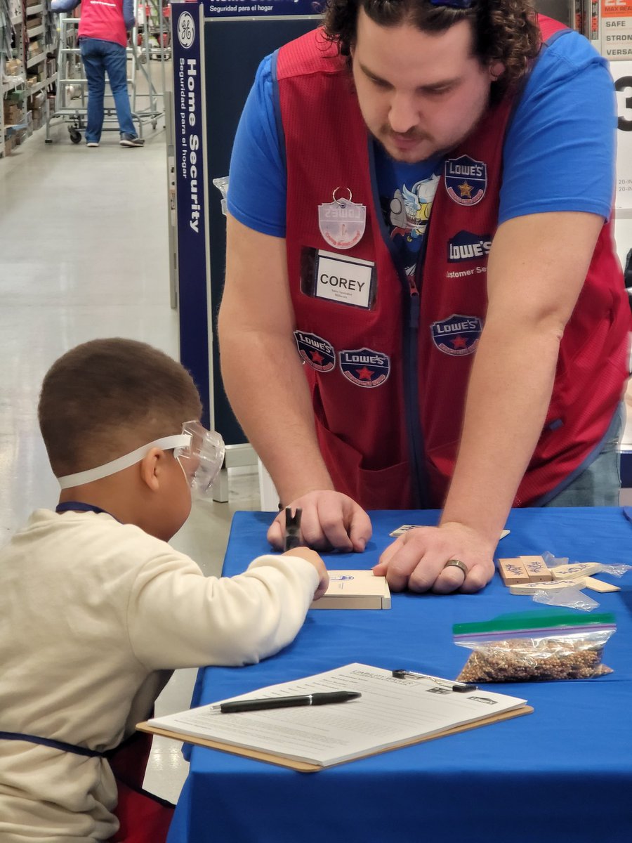 Lowe's Harrisburg #0522 tweet media