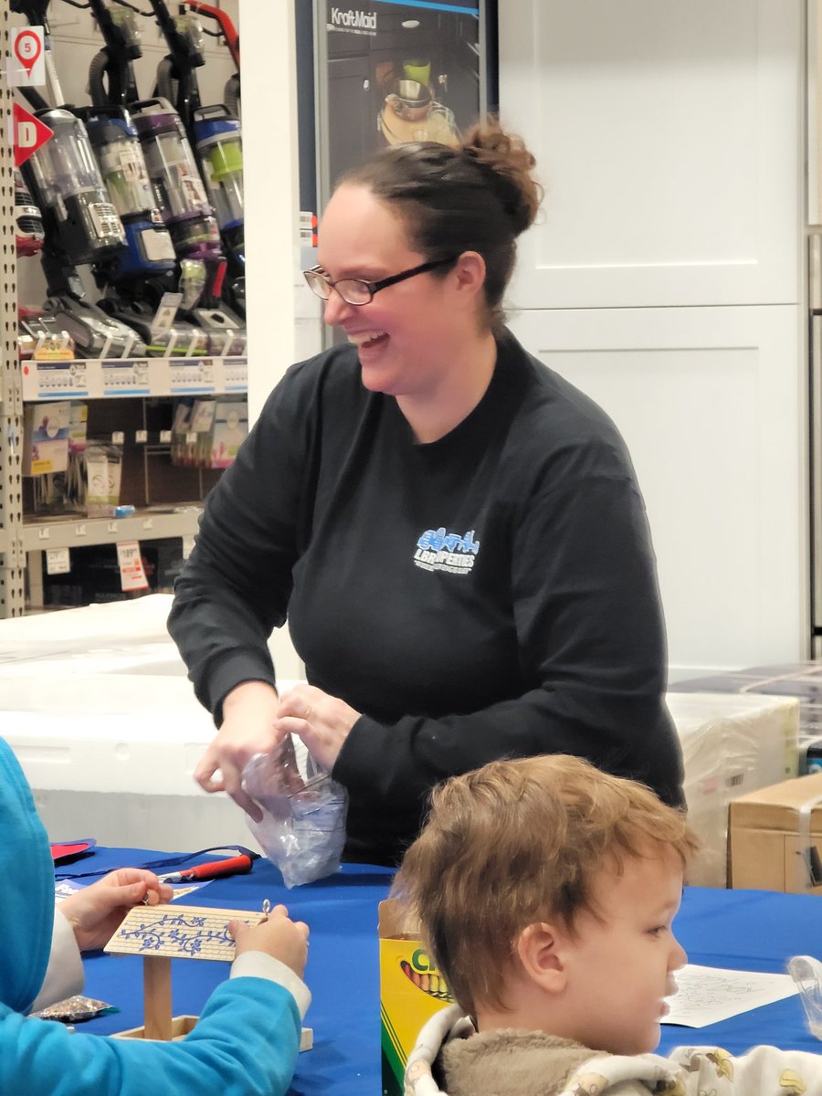 Lowe's Harrisburg #0522 tweet media