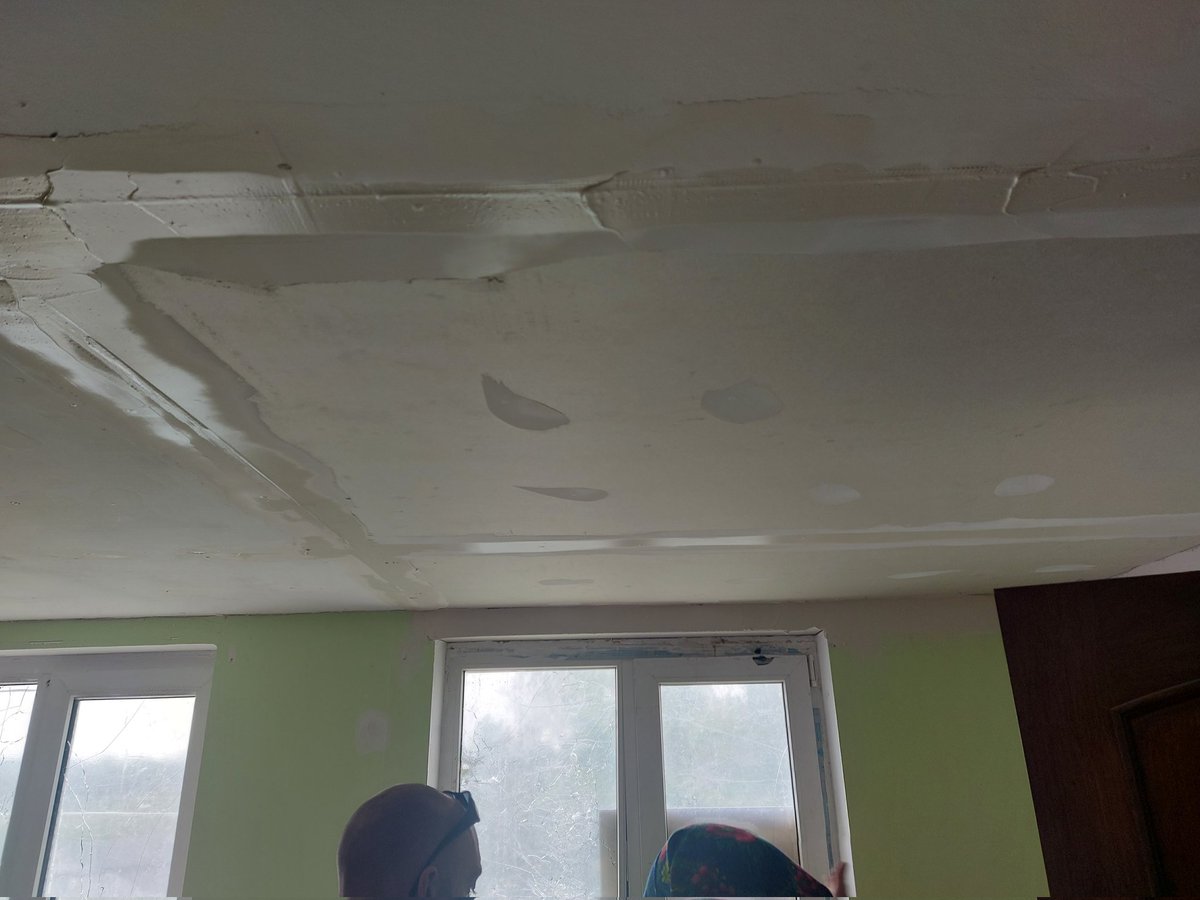 Adamoleafsfan's tweet photo. Was able to go back to chernihiv region today. Helped a woman whose home took 2 rounds from a Russian tank. New ceiling is back up and room is cleaned up. Also delivered 50 food bags in the village. https://t.co/cyEqwtTXSt