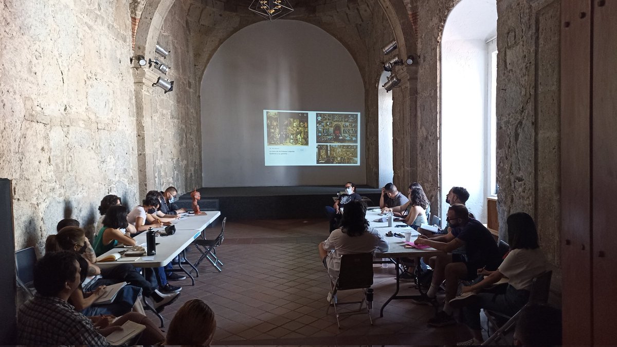 andtrelun's tweet photo. Hoy comenzó el taller de curaduría y archivo que la Escuela de Artes de @CulturaJalisco armó para acompañar el archivo de "Presentes:  40 años de la visibilidad LGBTIQ+ en Guadalajara". https://t.co/SOteFAoec9