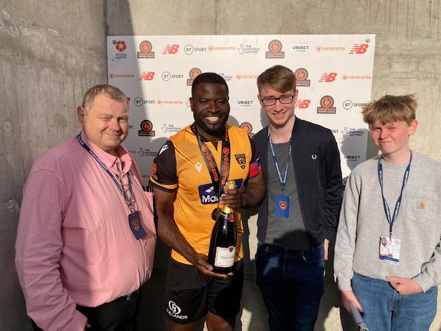 Delighted to present the Champagne to our captain <a href="/georgeelokobi/">George Elokobi</a> to mark his final game as a player… what a leader…#chop <a href="/maidstoneunited/">Maidstone United</a>