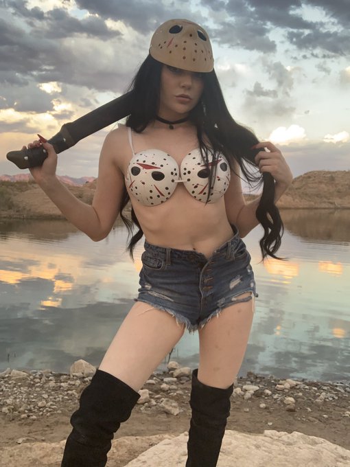 Guess what next Friday is?  And I&rsquo;ll be on chaturbate 👀 https://t.co/3JRyJDiKGY