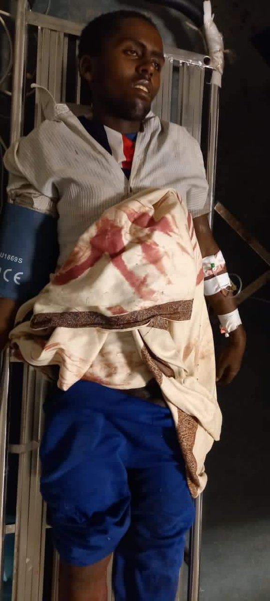fitih_'s tweet photo. Eyewitnesses of #GondarMassacre reported that regional security forces &amp; militias were also perpetrators of the massacre rather than defending innocents. We demand speedy independent investigations &amp; a non-delayed Justice!

 #IslamophobiaInEthiopia

@Amnesty @hrw @StateDept https://t.co/DLG5z7SYth