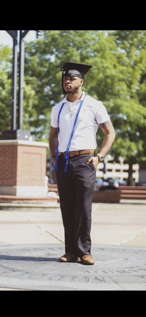 IntroVertJvyy's tweet photo. Up and outta thereβΌοΈπβπ½ #MTSU2022 https://t.co/DvO1DxCcoY
