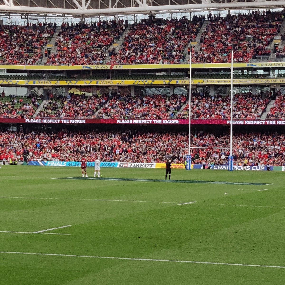 Well done to <a href="/Munsterrugby/">Munster Rugby</a> today. Really showed heart, passion and spirit
After seeing my first one, think penalty shoot outs in rugby are a even worse way to decide a game than they are in soccer.
#munvtou #MunsterRugby #suaf