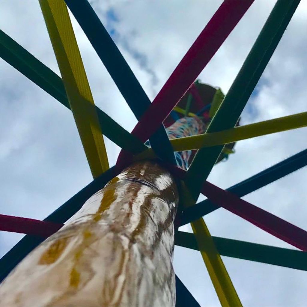 AlderBridgeUK's tweet photo. Thank you to everyone who made it to the May Fayre today. It was a beautiful day! #mayfayre #maypole #maypoledance #steinerschool #waldorfeducation https://t.co/mXMlncIsMl