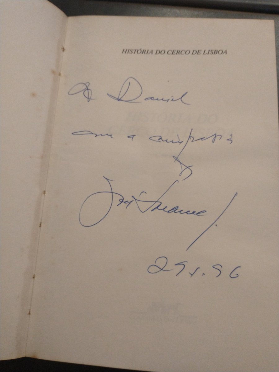 Esse aqui é um livraço do prêmio Nobel José Saramago. Foi autografado em uma palestra que ele deu em Brasília, em 1996. Vou doar para quem me enviar, nos próximos 30 dias, o comprovante do maior pix para a campanha de ajuda ao colega <a href="/rubensvalente/">Rubens Valente</a> (1)