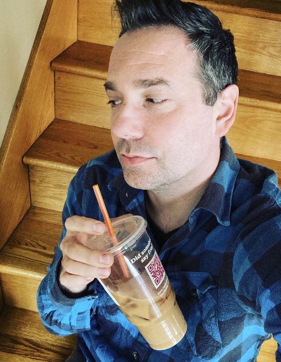 Ontologics's tweet image. Drinking coffee + listening to the first stab at drums for Demo 4 “Ghouls Get Gone”. Oh my my there’s no turning back now, we are digging in!
#RealmWork #AbyssWork #WritingSessions