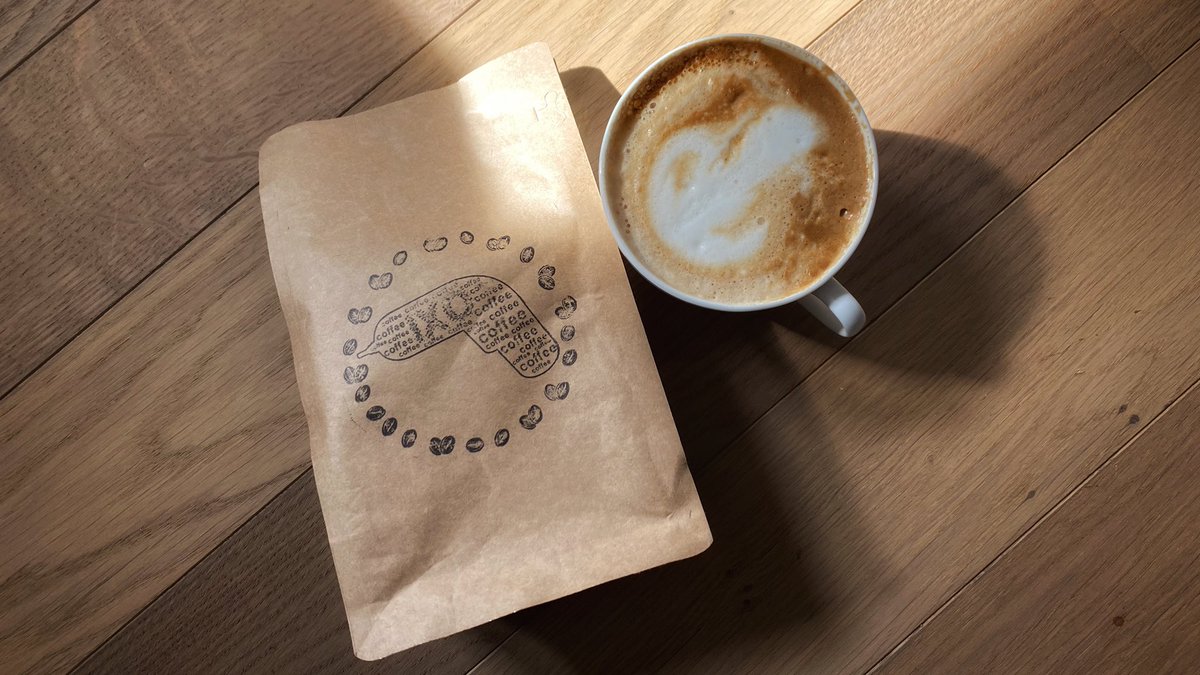 Our Power Tools plant in Miskolc, Hungary serves its own IXO coffee, created in cooperation with a local roastery. How amazing is that! Of course had to take beans home after my recent visit. #butfirstcoffee #worklikeabosch <a href="/BoschGlobal/">BoschGlobal</a>