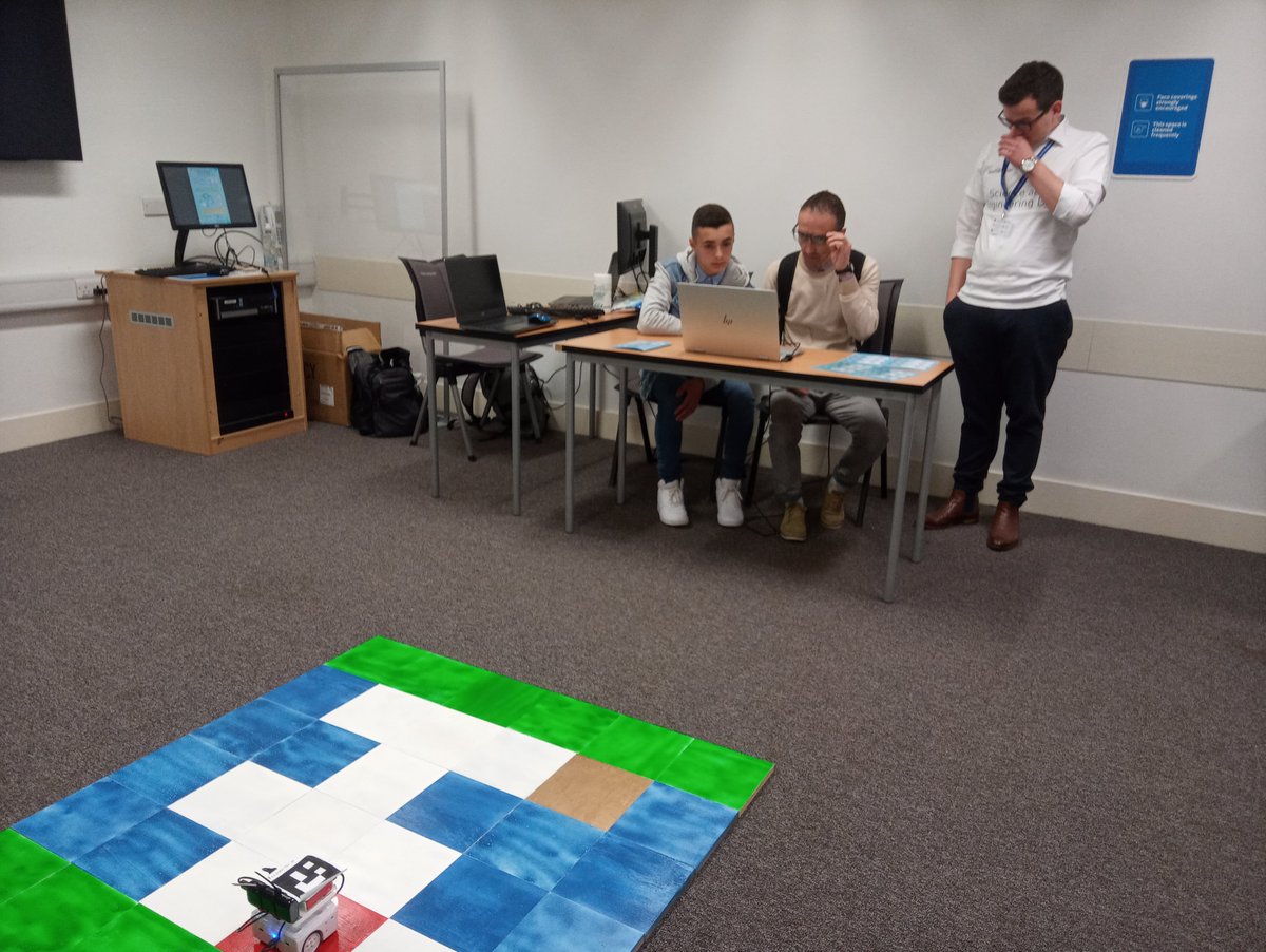 Go Treasure Hunting with Thymio the Robot tweet media