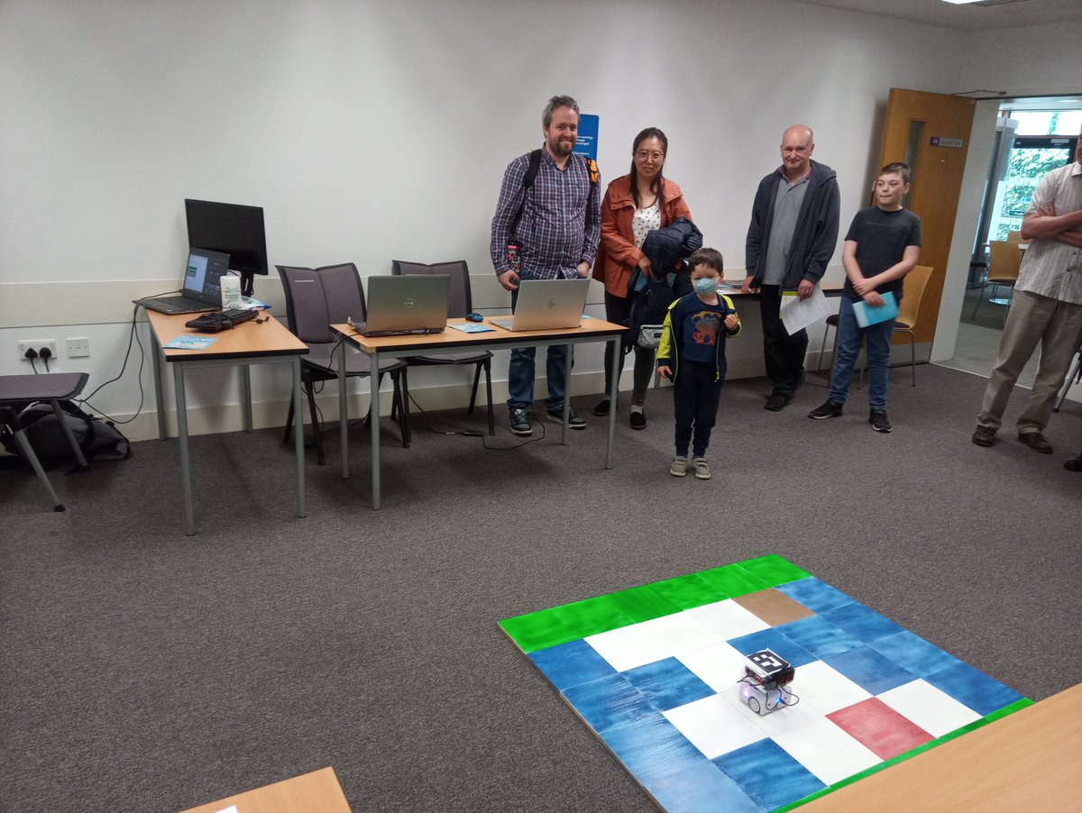 Go Treasure Hunting with Thymio the Robot tweet media