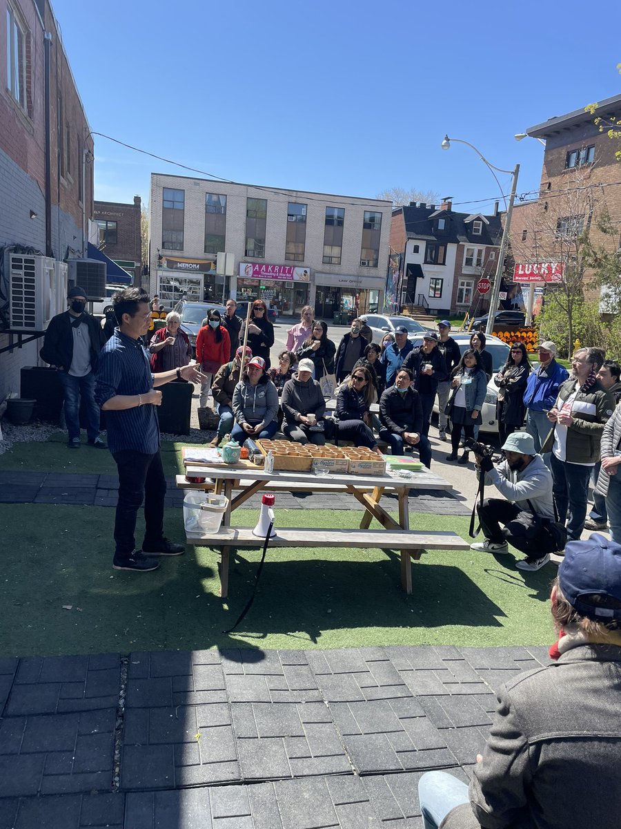 tobakiss's tweet photo. Wow, I am so full of gratitude for those that chose to walk with me and @Bloorcourt_BIA today for the @JanesWalkTO Coffee, Culture &amp; Conversation Walk. We had 40+ guests join us from all over the city! 

#lovelocal #walklocal #community https://t.co/ZEYnWTbgei