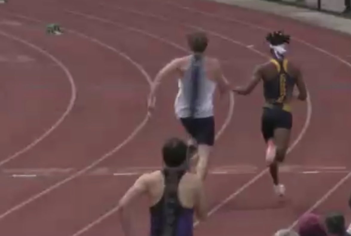 HansenRocks's tweet photo. ⁦@HurdlerHansen⁩ wins D3 New England Championships with a 53.37 baby! https://t.co/EziUKABSJT