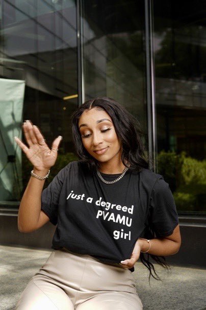 xcarrii's tweet photo. Jeremiah 29:11

💜 x8 Dean’s List
💜 Cum Laude 
💜 x4 Internships 
💜 Purple Jackets VP
💜 Tau Beta Pi VP
💜 TMCF Scholar
💜 Boeing Ambassador 
💜 Goldman Sachs Ambassador 
💜 Alpha Kappa Mu Honor Society

..and in 4 years! I’m joining the 4% of black female aerospace engineers🛩 https://t.co/vnOPR3u5Le