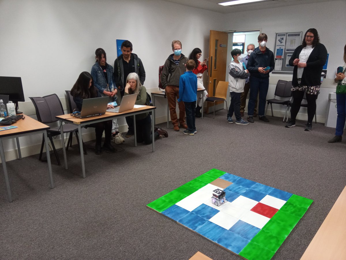 Go Treasure Hunting with Thymio the Robot tweet media