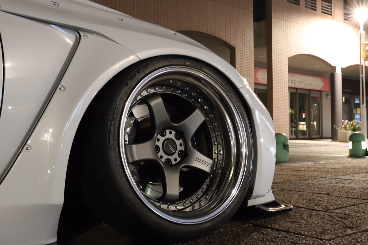 angelina797's tweet photo. カメ活からの帰宅。
#PANDEM
#LEXUS
#LEXUSRCF
#RCF
#MOONTECH
#JDMconcept
#TOYOTIRES
#写真加工しない派
#ほんとはできない https://t.co/8cYzqn4jge