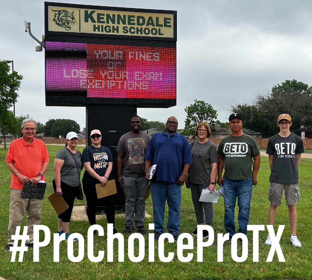 Brendajurgens3's tweet photo. Beto's CD-6 Calvary showing up today to knock doors and find new voters and  register new voters who are pissed at Texas always being in the news for ridiculous stuff!

CD-6 and CD-12 Team Beto always show up!

#ProChoiceProTexas
#BetoForGovernor https://t.co/w2OGb305bJ