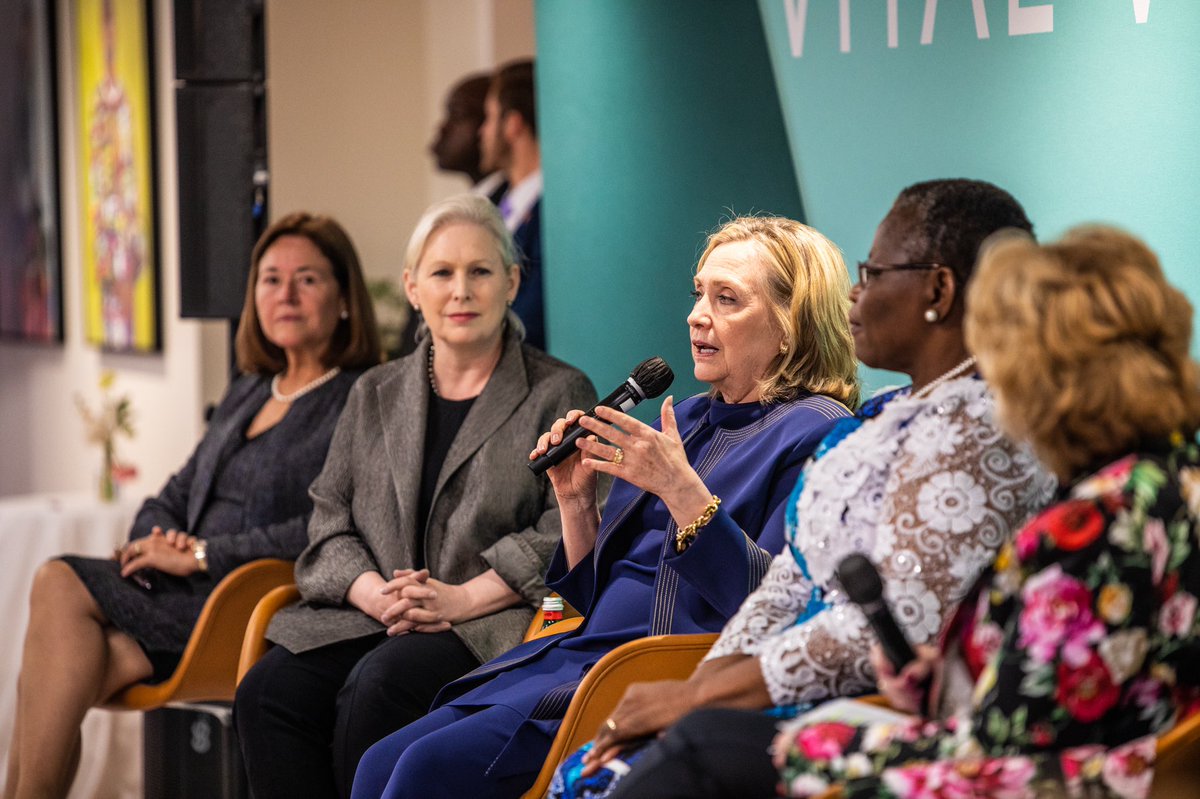 Sen. Kirsten Gillibrand tweet media