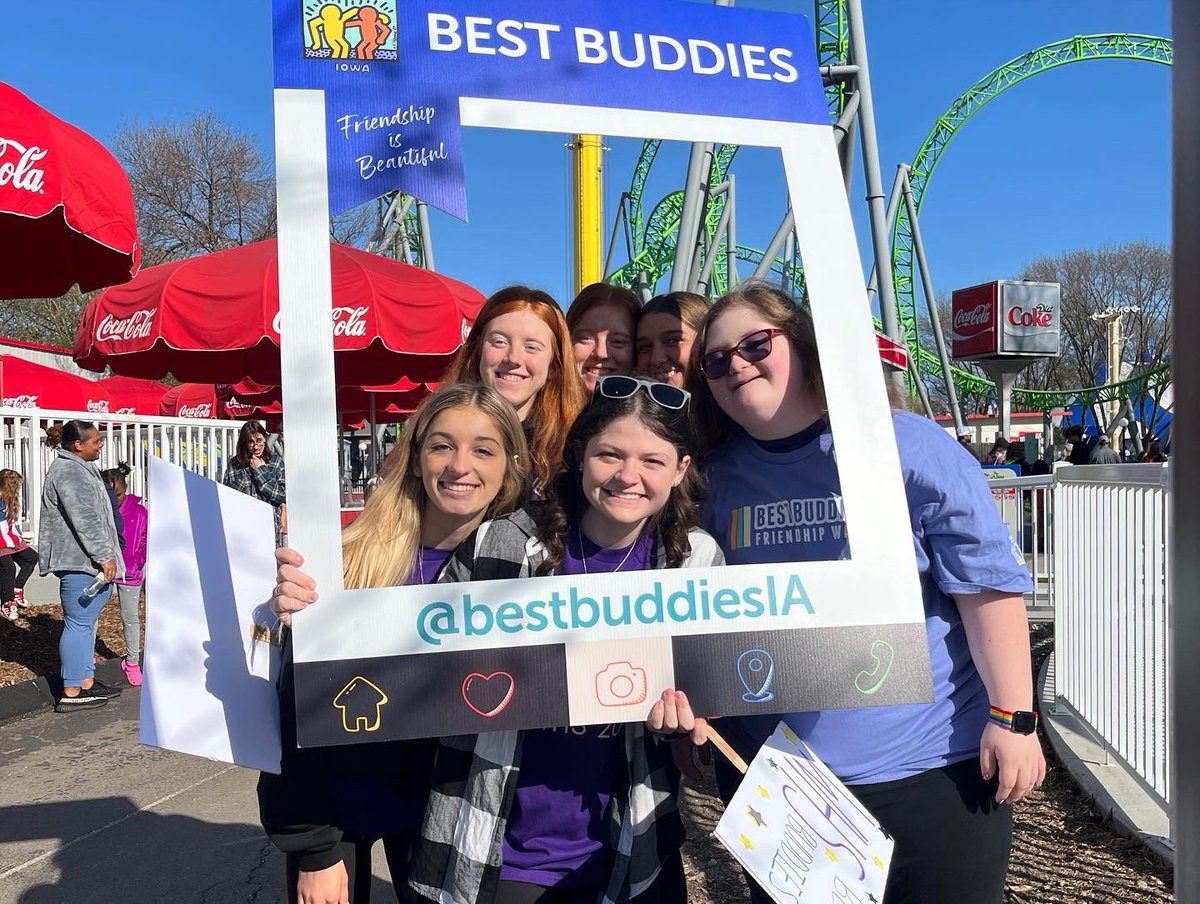 WaukeeBestBuddy's tweet photo. We had so much fun at the Friendship Walk this morning at Adventureland! Special shout-out to Kayla Rees for being one of the top ten fundraisers! Huge thanks to all that donated and supported our chapter and Best Buddies! #friendshipwalk https://t.co/0BlUnC4kt4
