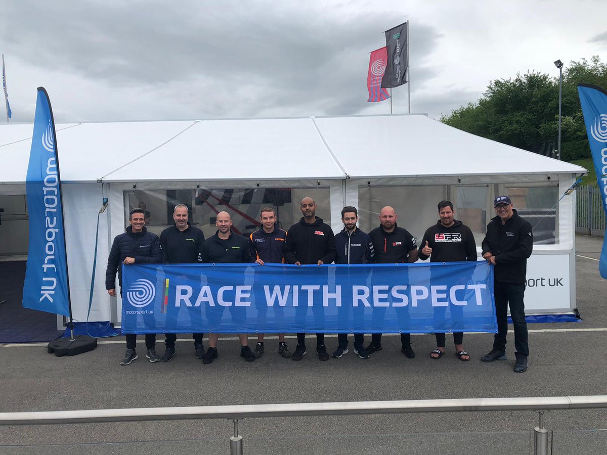 BritKartChamps's tweet photo. 📰 @weratoolsuk British Kart Championships Honda Cadet teams pledge support for @ourmotorsportuk #RaceWithRespect

Read more:
https://t.co/BA6kvaYwD3

#BKC #OurMotorsportUK https://t.co/RDehiKrmRu