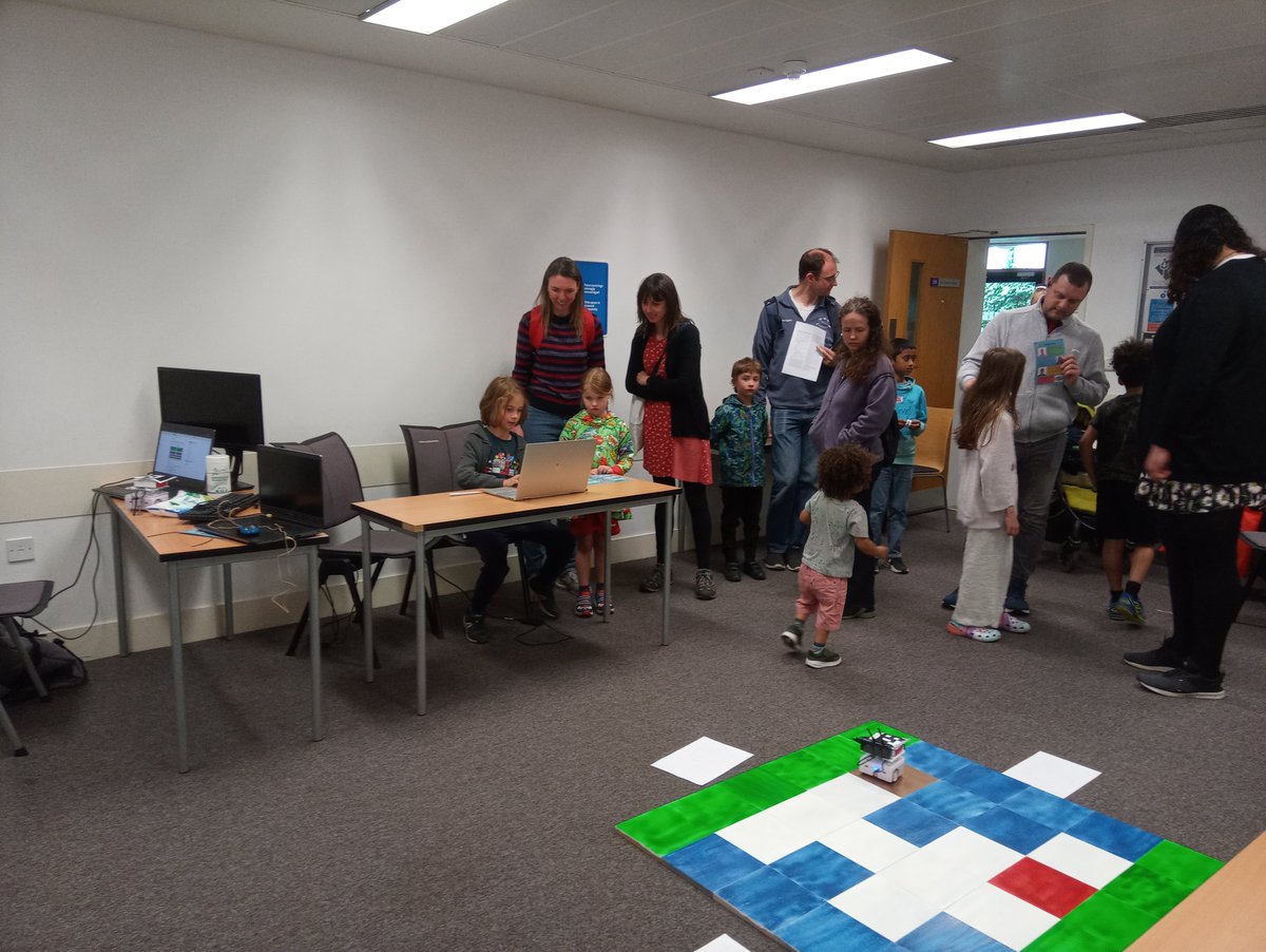 Go Treasure Hunting with Thymio the Robot tweet media