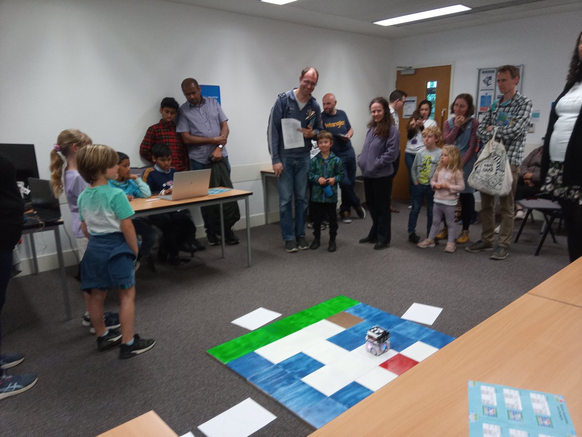 Go Treasure Hunting with Thymio the Robot tweet media