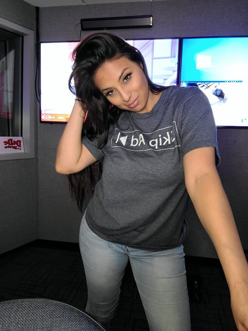 I work so hard can't you tell? 🤭 #Saturday #working https://t.co/HOuUbJsjyM<a href="/tag/saturday"class="tags">#Saturday</a><a href="/tag/working"class="tags">#working</a>
