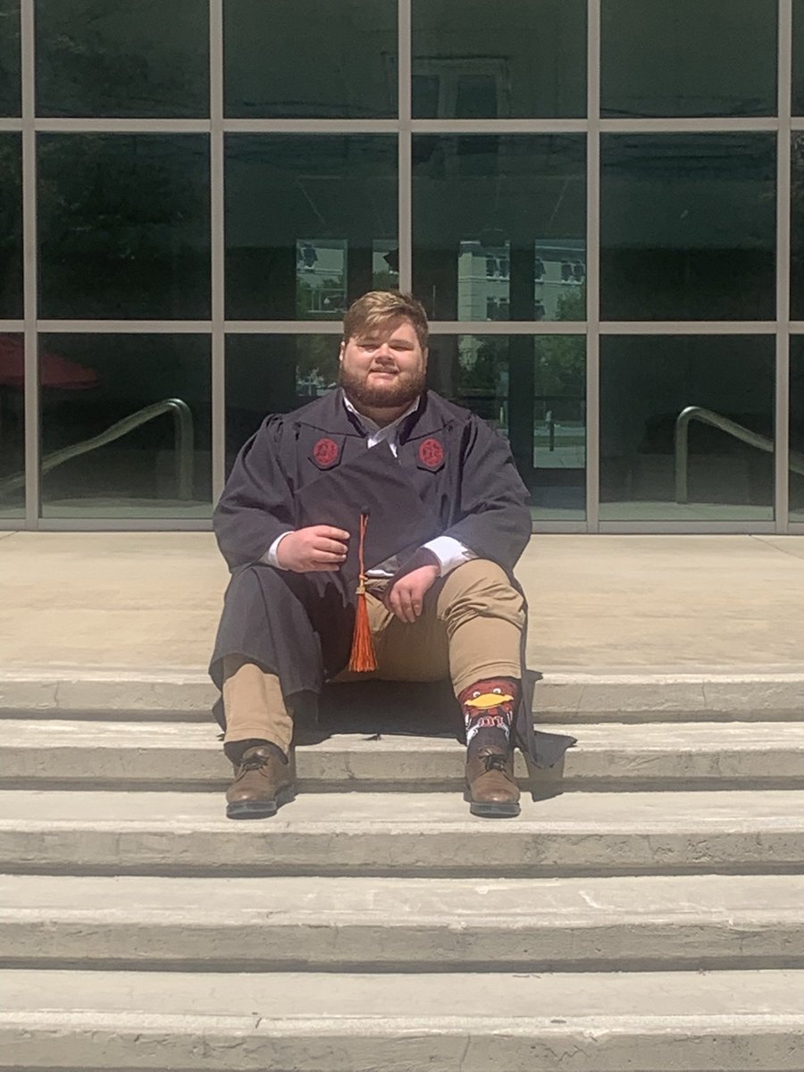 APCRich's tweet photo. CONGRATS #UofSC22 https://t.co/IMxnKKaRgS