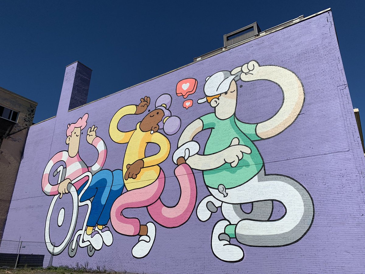 Can’t get enough of this <a href="/burnttoast/">burnt toast</a> mural in <a href="/Montreal/">Montréal</a> 💜💛💙