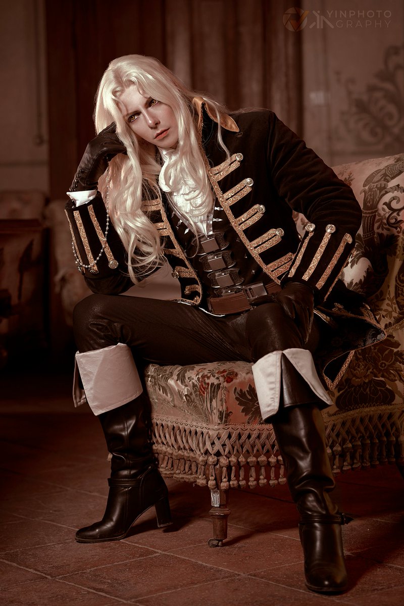'Oh, No. I Really Am Turning Into Belmont! Is Life Even Worth Living Now?'

Picture by: yin.izanami
Picture taken at voltaincosplay
Costume made by me

#cosplay #Castlevania
#CastlevaniaNetflix