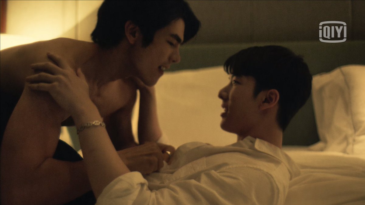 nniceii's tweet photo. นี่ว่างานสายตาพิโจคือเอาเรื่องอยู่นะ ยั่วยวนไม่ไหววววววว คุณคินน์ต้องตั้งสติก๊อนนนนน #มายโจ #kavinkvp #KinnPorscheEP5 https://t.co/9QHJFhEF9l
