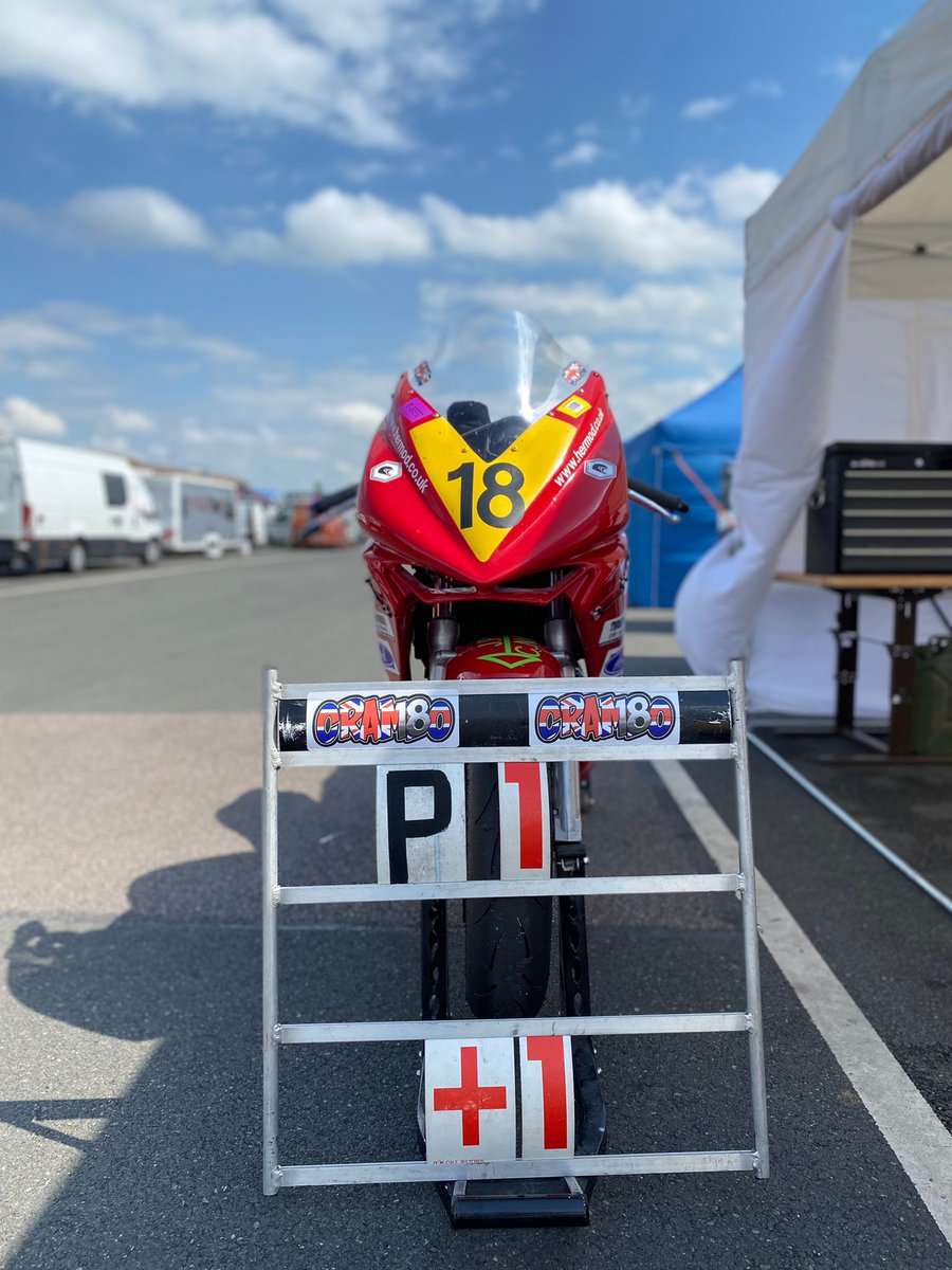 Round 3 of <a href="/NoLimitsNLR/">No Limits Racing NLR</a> season at <a href="/DoningtonParkUK/">Donington Park</a> and @MartinCrammond comes away with a Win. Thanks to all for a great Saturday. 👍👏👏👏