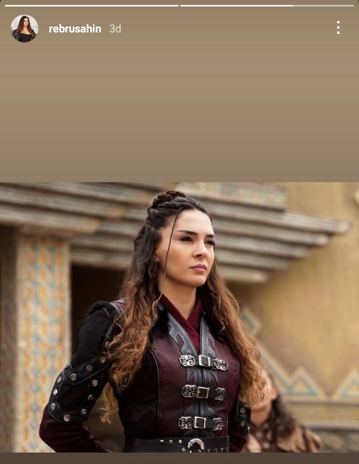 Özlenmişse❤️
#EbruŞahin #Akkız