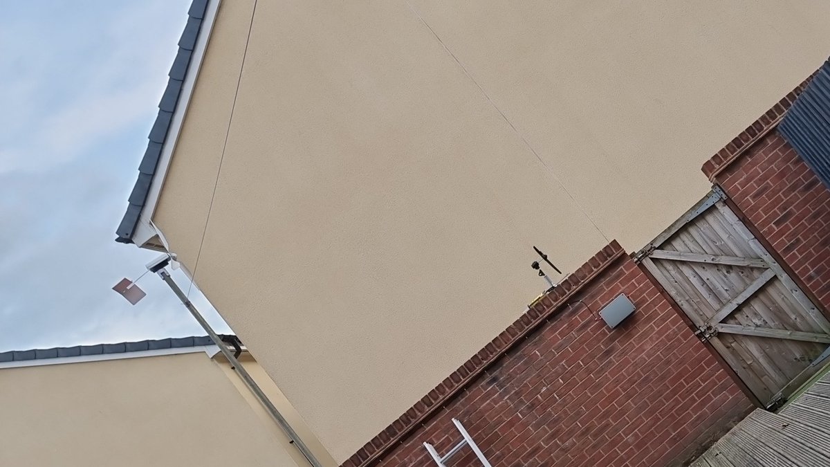 SNagnar's tweet photo. Banned from gaming by the wife, and so I go a little mental and make a wind turbine on the washing line to help power garden lights #project #raspberrypi https://t.co/UgfqRIsjD2