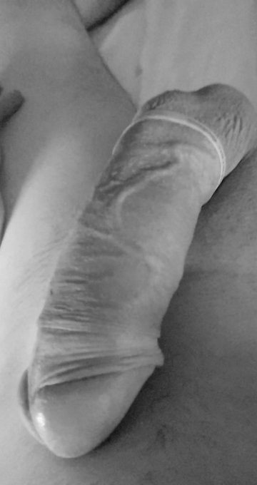 Bored ?
#horny #hornycock #erection #twink #bisexual #bicurious #gay #follow #retweet #uncut https://t