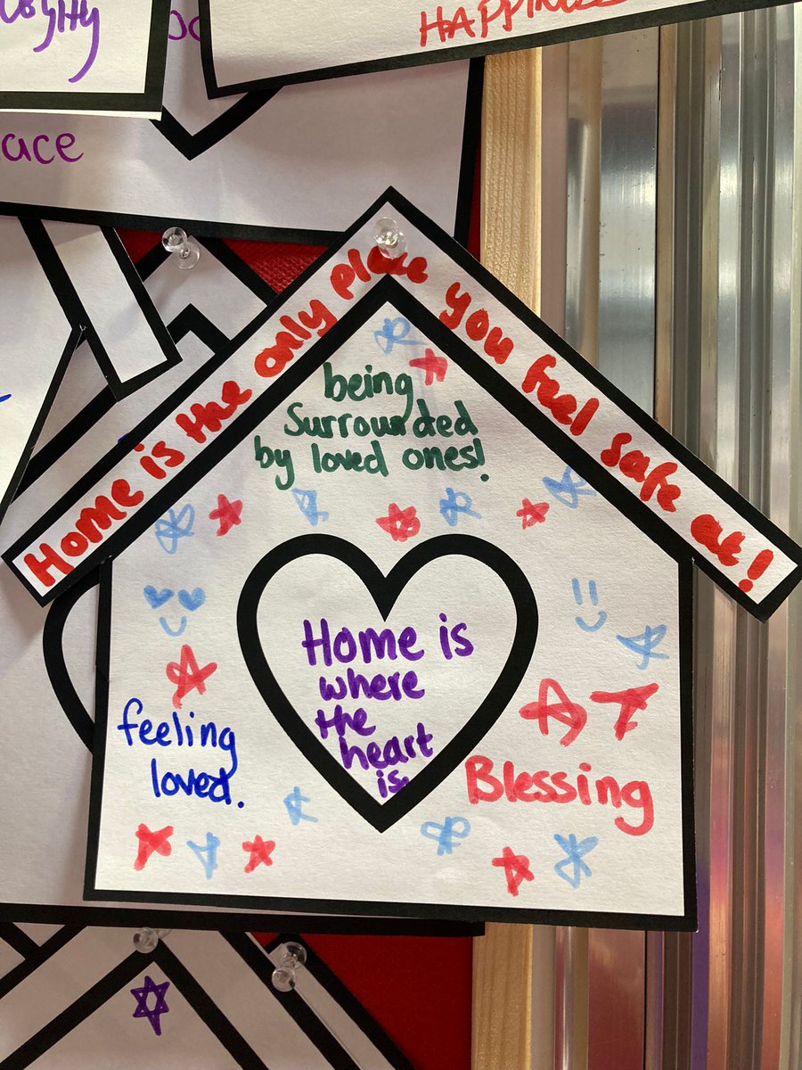 #TeamCrisis are having a fantastic time at <a href="/VolunteerExpoUK/">Volunteer Expo Live - The UK Volunteering Show!</a> in the NEC! Lots of interest in volunteering with us, <a href="/AyoAkinwo/">Ayo Akinwolere</a> has been talking on stage about his work as our wonderful ambassador &amp; lots of people have been taking part in the "What home means" activity on our stand.