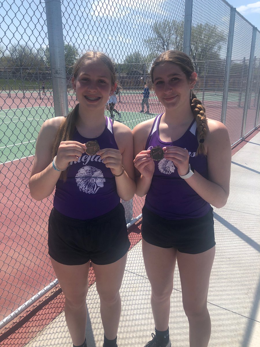 chieftaintennis's tweet photo. Our JV Squad traveled to Papillon this morning! 

1S: Mara Snodgrass finished 4th
2S: Ally Cook tied for 7th
1D: Grace Walter/Jaden Orange-Smith finished 4th
2D: Kennedy Alwine/Mya Weber place 3rd 🥉 

Good work today ladies! 

@ChieftainNation @Platteview_HS https://t.co/vwvE6oCOLk