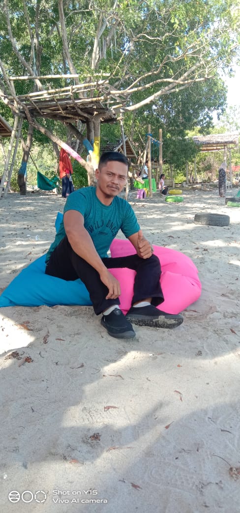 candraboy810's tweet photo. Telat post..  Mf orang jelek lewat.. https://t.co/iJXP1zwHt6